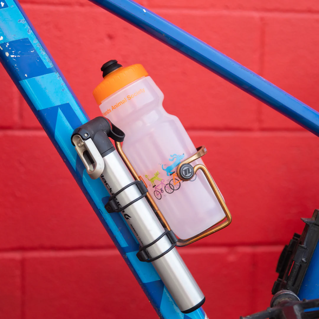 Squeeze 24 oz Bike Water Bottle - Image 2